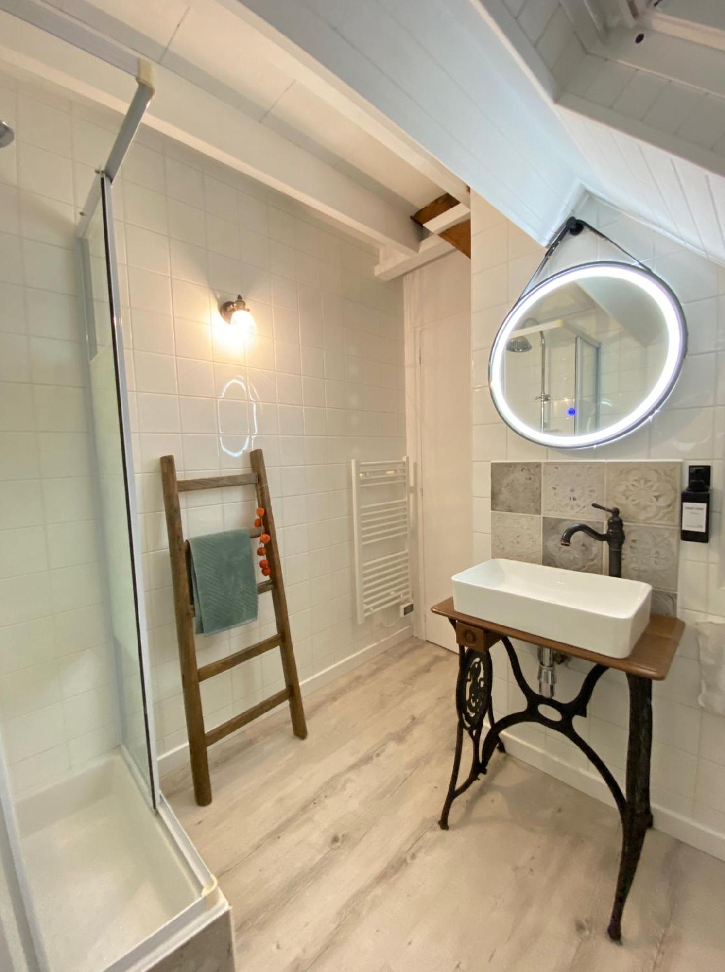 Les Romeline Apartment Montviron